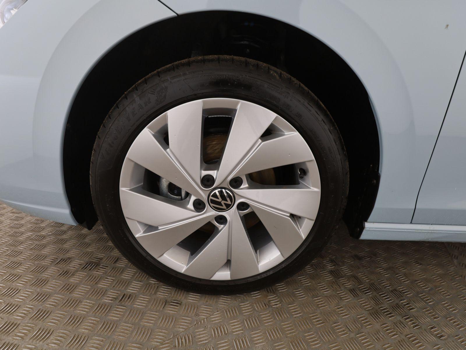 Volkswagen Golf 1.5 TSI Golf VIII Life