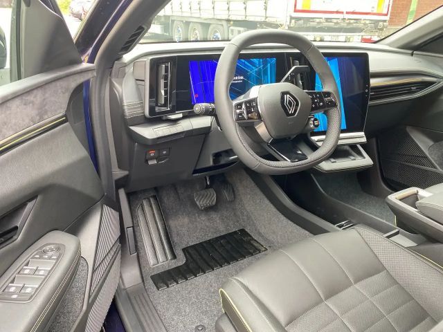 Renault Megane Comfort E-Tech Iconic