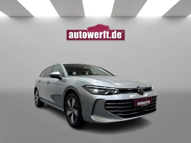 Volkswagen Passat 1.5 eTSI DSG IQ.Drive Variant
