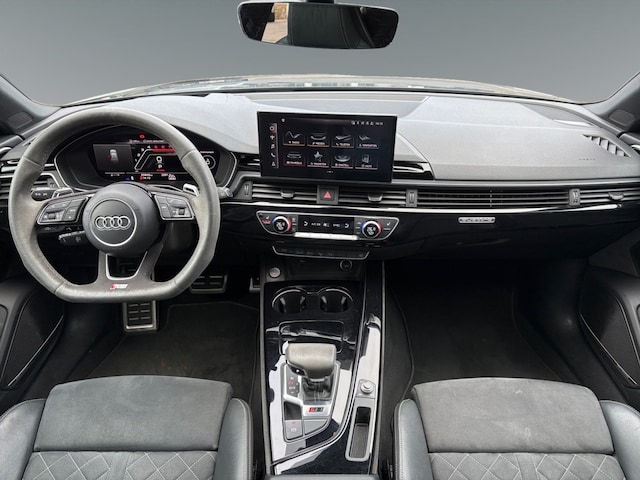 Audi RS4 Avant Quattro