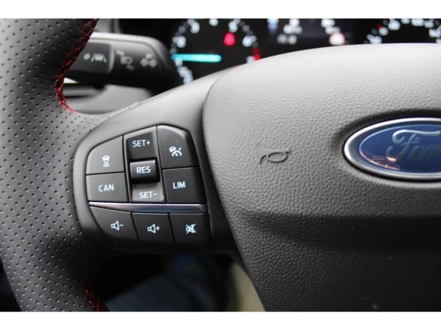 Ford Focus ST Line Wagon