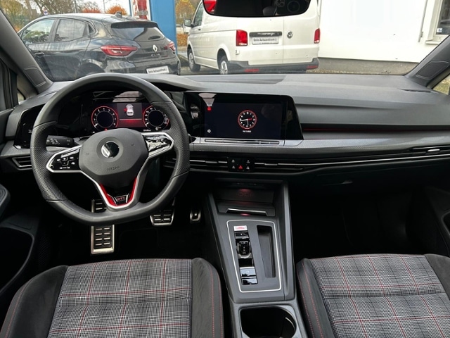 Volkswagen Golf 2.0 TSI DSG