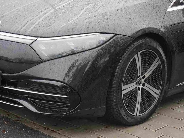 Mercedes-Benz EQS Electric Art Sedan
