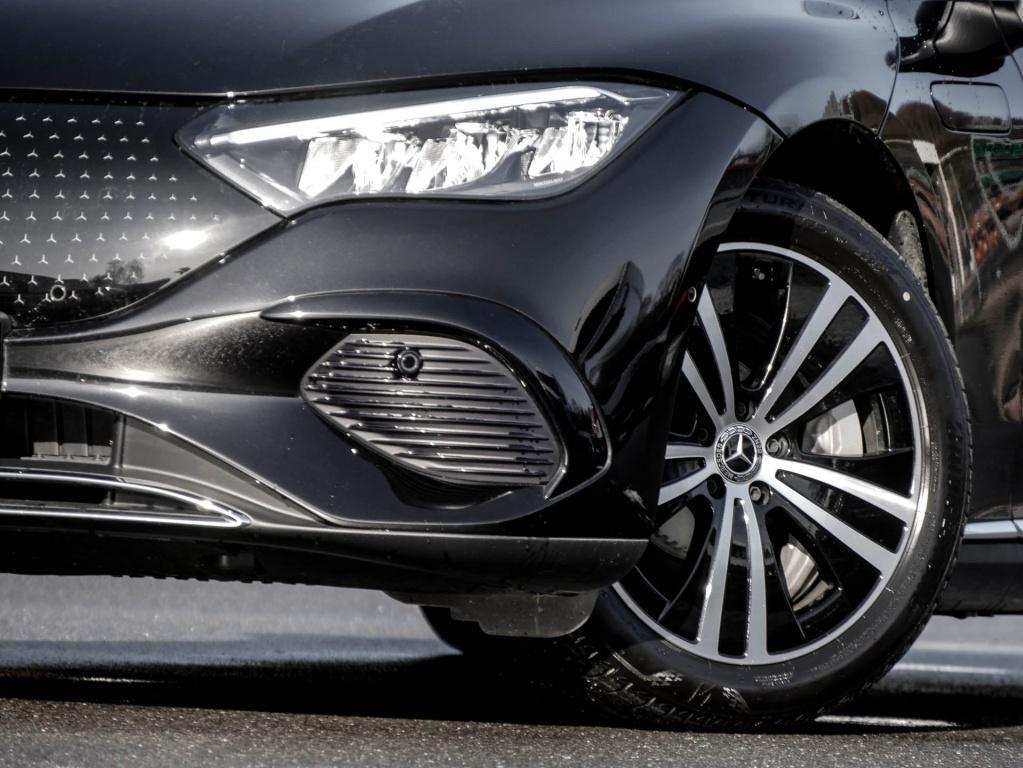 Mercedes-Benz EQE 300 Sedan