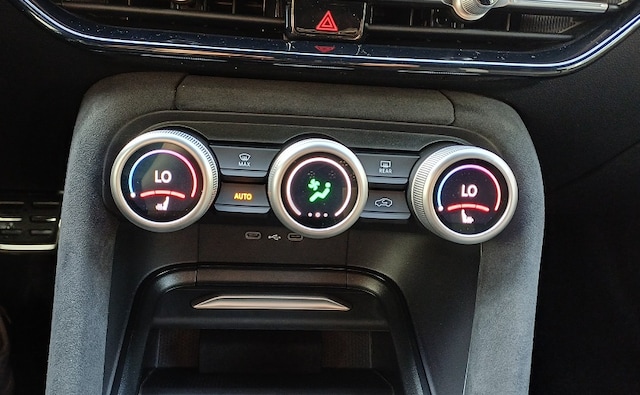 Skoda Kodiaq 7-SITZE,AHK, KAMERA, PANORAMA, ANSCHLUSSGARANTIE