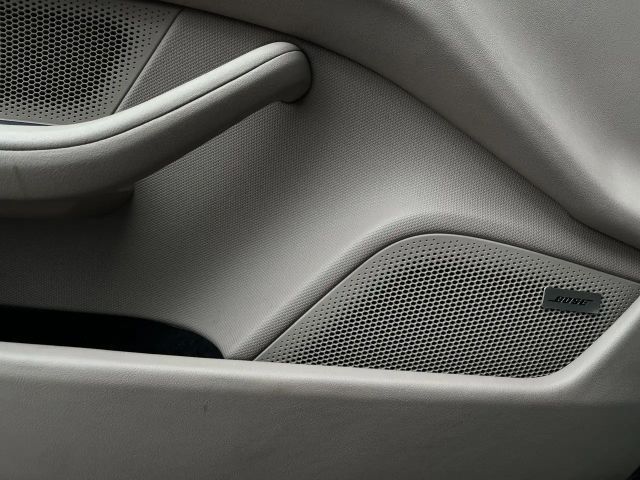 Porsche Taycan 4S Cross Turismo