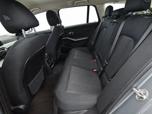 BMW 320 320d xDrive