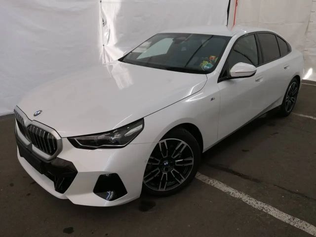 BMW 520 520d M-Sport Sedan xDrive