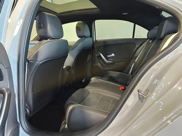 Mercedes-Benz A 200 AMG Line