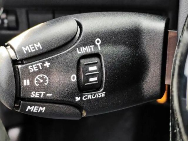 Peugeot 208 Allure Pack PureTech