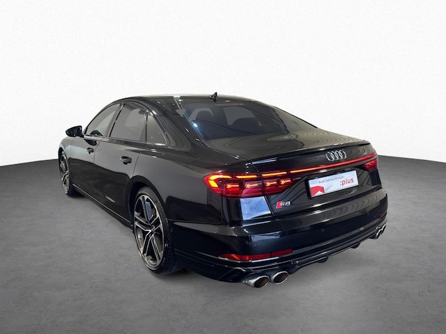 Audi S8 Quattro