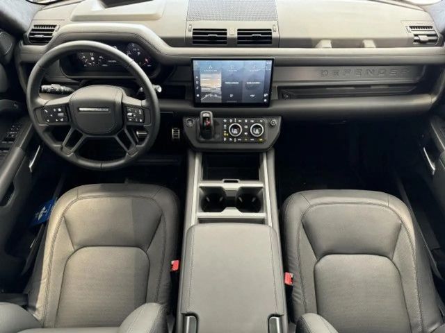 Land Rover Defender 110 Black Pack D300