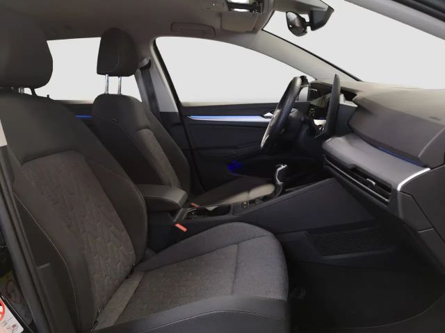 Volkswagen Golf 1.5 TSI Life Variant