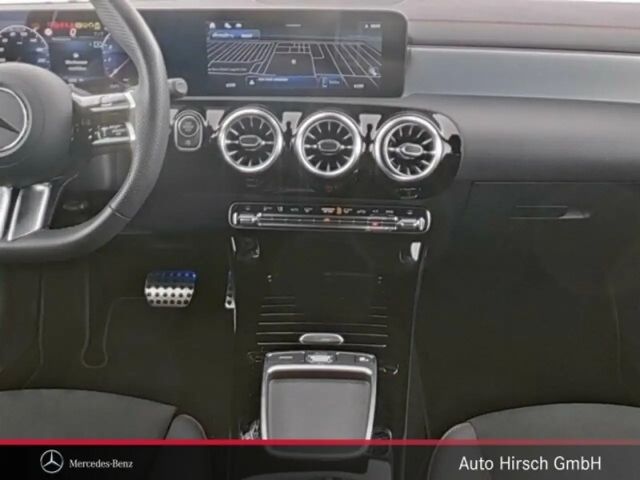 Mercedes-Benz CLA 200 AMG Line Shooting Brake