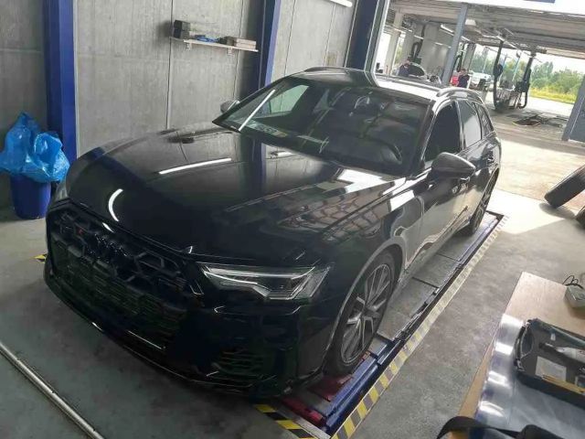 Audi S6 Avant