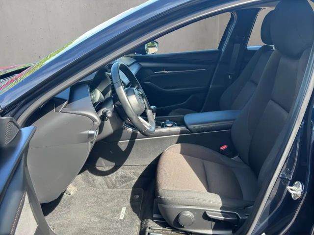 Mazda 3 Exclusive-line