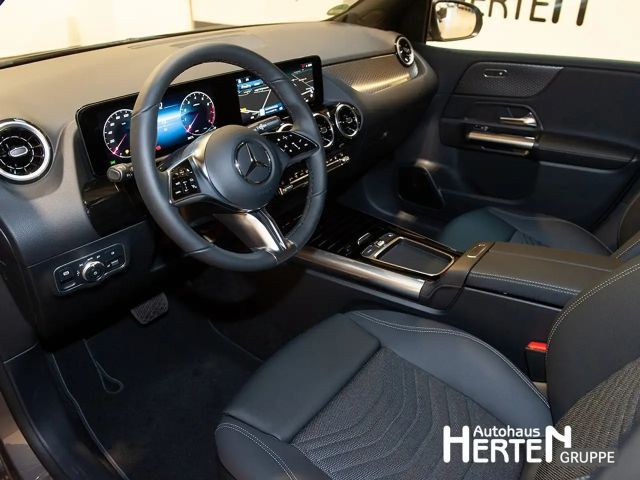 Mercedes-Benz B 180 Progressive Sedan