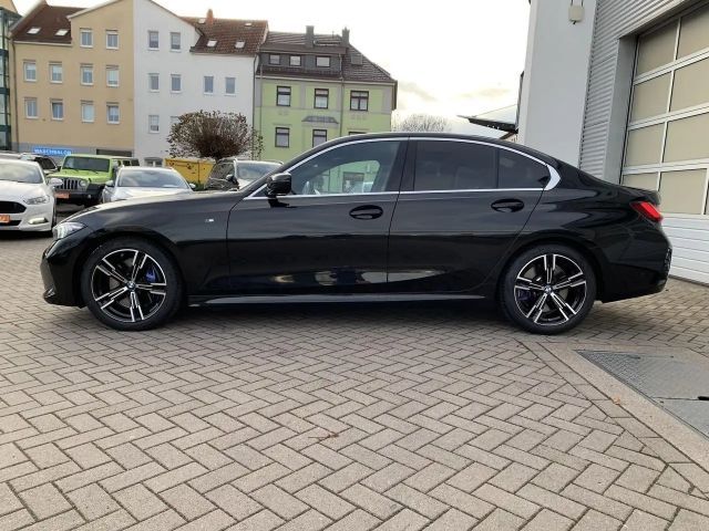 BMW 330 330i M-Sport Sedan xDrive