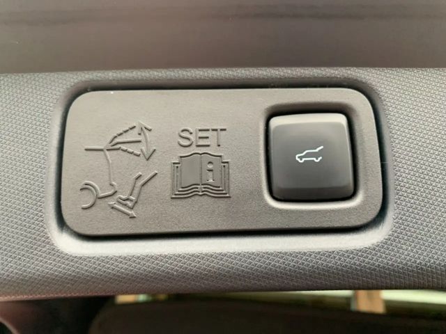 Ford Mustang Mach-E Basis Navi Digitales Cockpit Soundsystem B & O 360