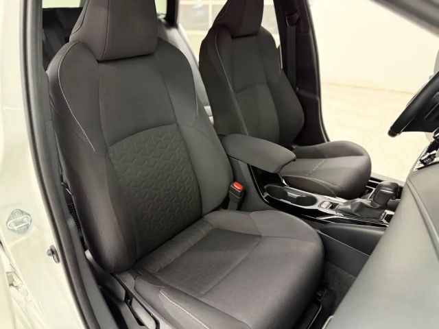 Toyota Corolla Hybride Team D