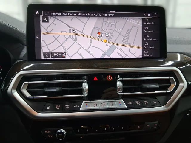 BMW X3 40d AHK*Panorama*DrivAssProf*ParkAssPlus*Standheiz