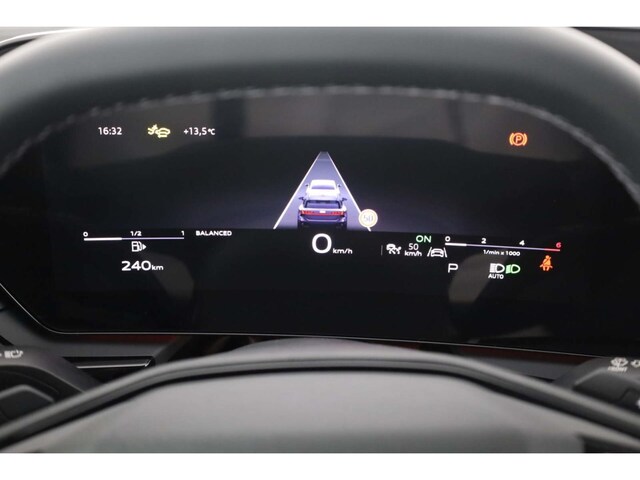 Audi A6 Avant Quattro S-Tronic