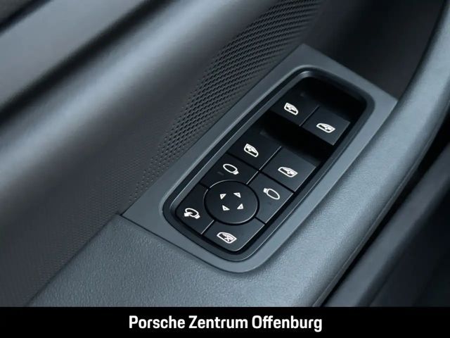 Porsche Taycan 4 Cross Turismo