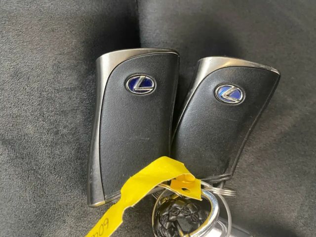 Lexus UX 250h Style Edition