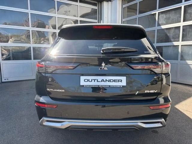 Mitsubishi Outlander 4WD PHEV