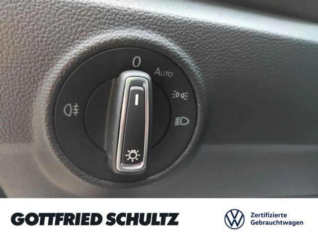 Volkswagen T-Roc GOAL TSI NAVI SITZHEIZUNG EINPARKHILFE LED