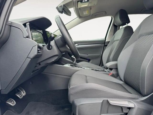 Volkswagen Golf 1.5 TSI Golf VIII IQ.Drive