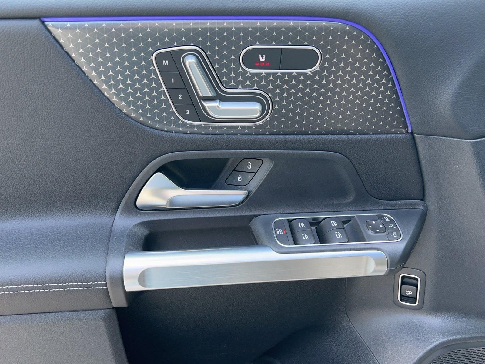 Mercedes-Benz GLB 220 4MATIC GLB 220 d