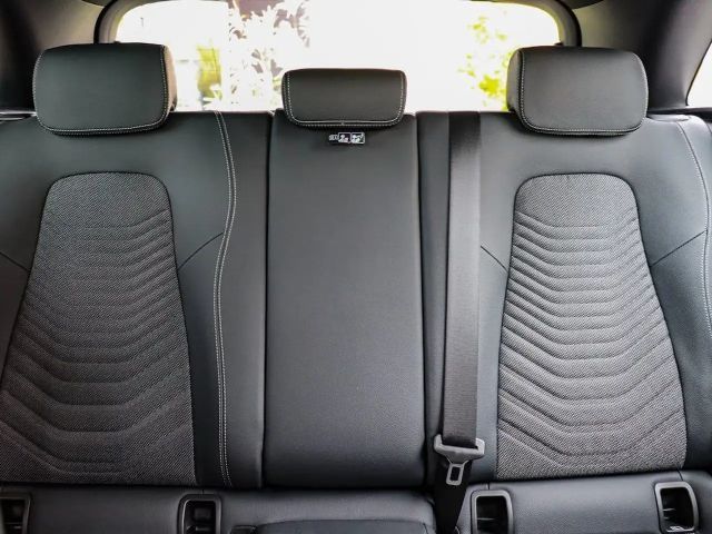 Mercedes-Benz B 200 Progressive Sedan