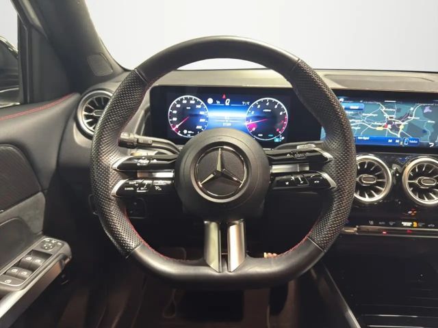 Mercedes-Benz GLB 180 AMG Line