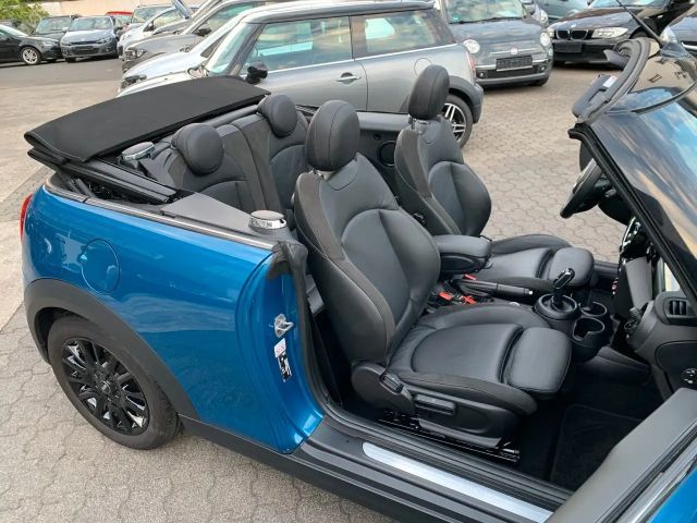 MINI Cooper Cabrio COOPER Cabrio Automatik Color-Line Classic Trim