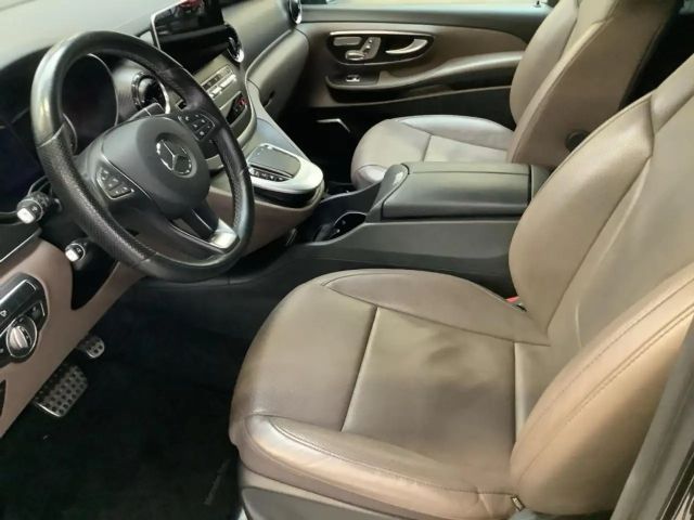 Mercedes-Benz V 300 AMG Line AVANTGARDE V 300 d