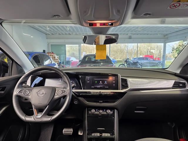 Opel Grandland X Business Hybrid