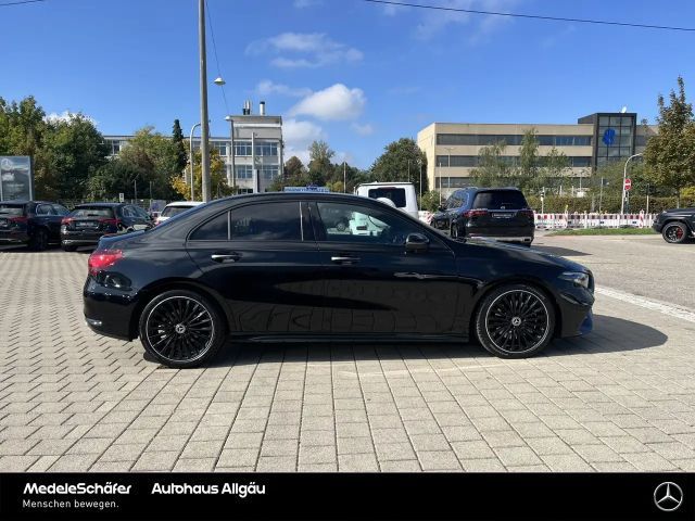Mercedes-Benz A 220 A 220 d AMG Line