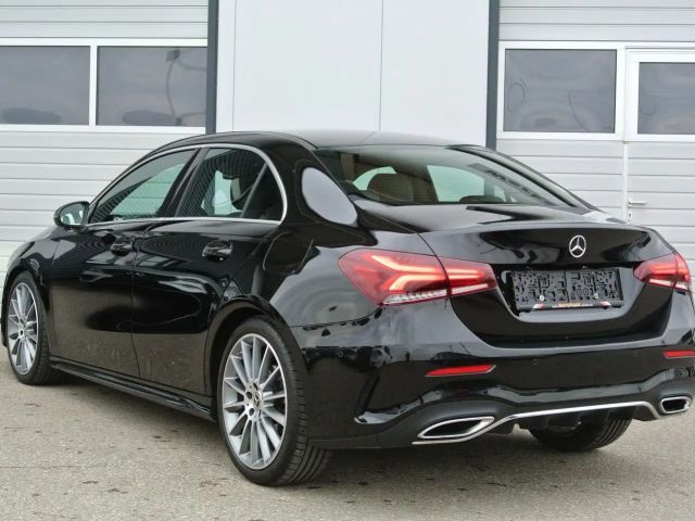 Mercedes-Benz A 180 AMG Line