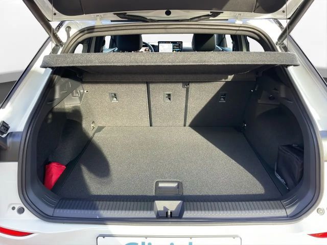 Volkswagen T-Roc 1.5 eTSI DSG R-Line Style