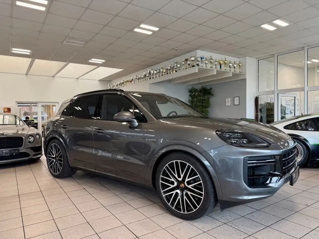 Porsche Cayenne E-Hybrid Turbo