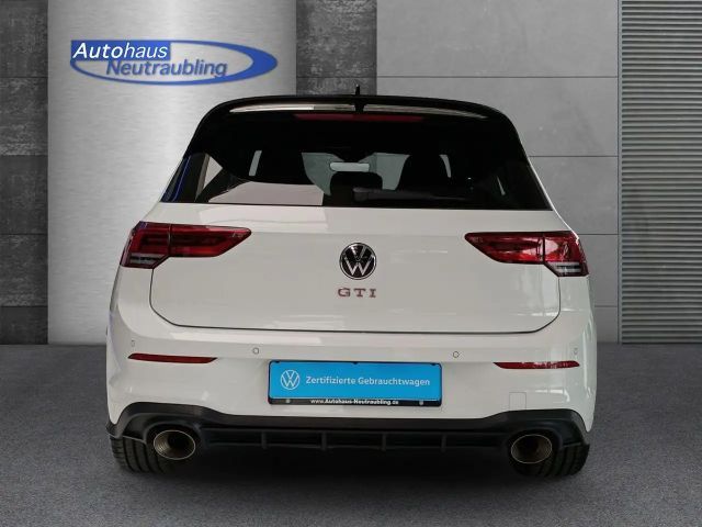 Volkswagen Golf 2.0 TSI DSG