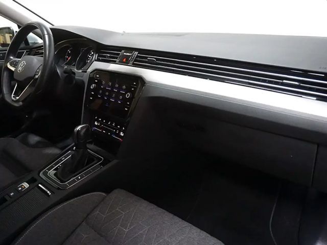 Volkswagen Passat 2.0 TDI Business DSG