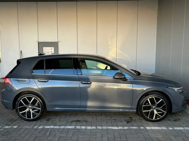 Volkswagen Golf Golf VIII Style e-Golf