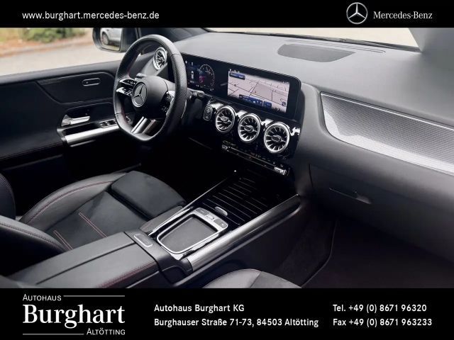 Mercedes-Benz B 200 AMG Line Sedan