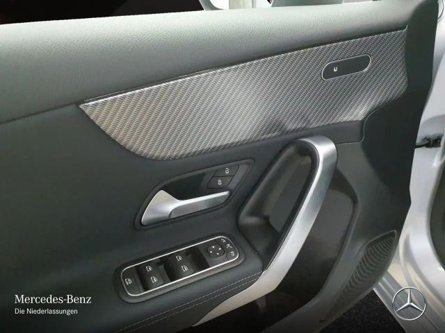 Mercedes-Benz A 180 Progressive