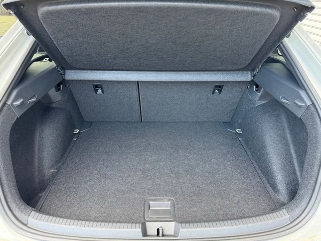 Volkswagen Taigo 1.5 TSI DSG R-Line