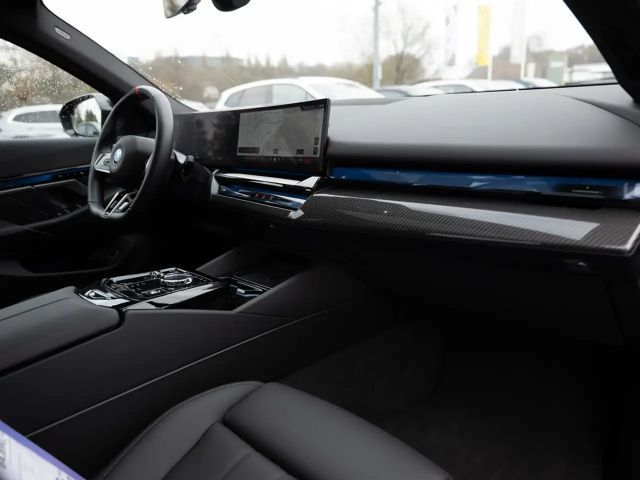 BMW i5 M60 Touring xDrive