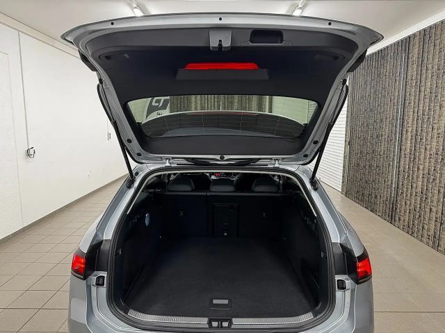 Volkswagen Passat ACT Business DSG Variant