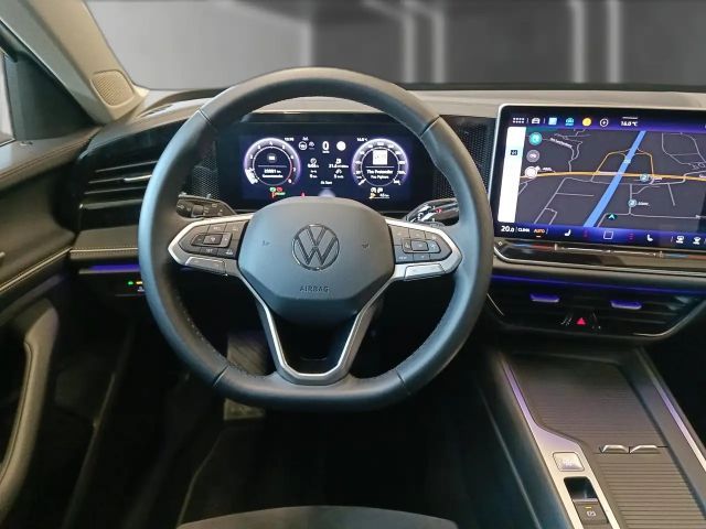 Volkswagen Passat 1.5 eTSI Business DSG